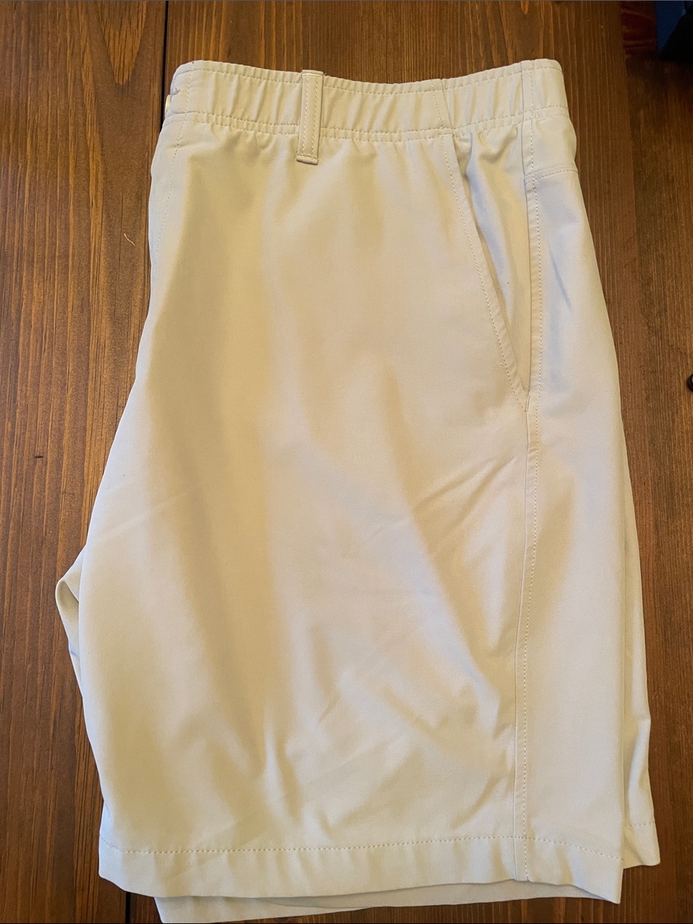 Men’s under armour stretch khaki shorts 42